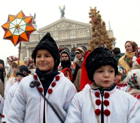 Christmas stars in Lviv